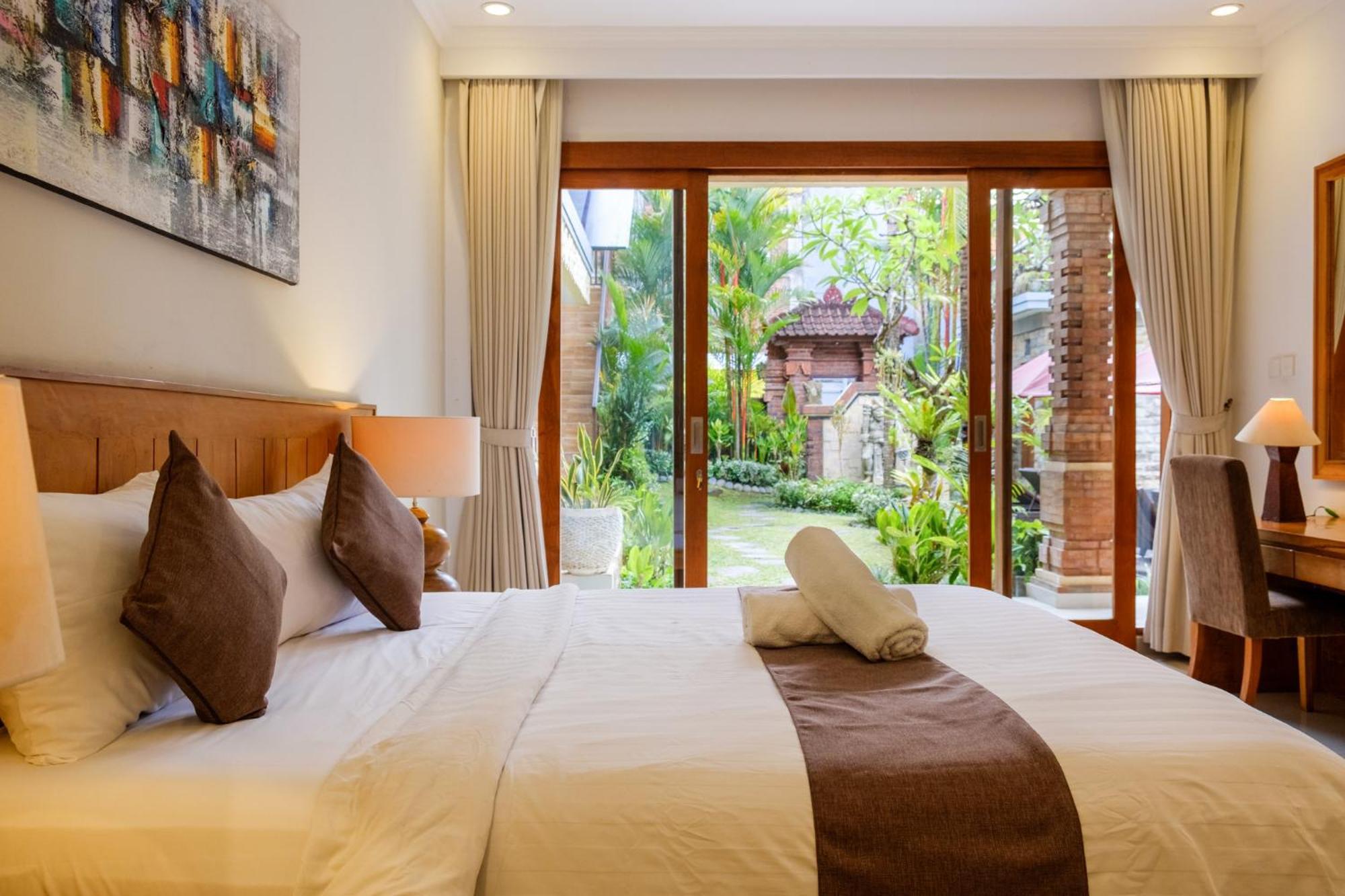 Deluxe Double or Twin Room Garden View