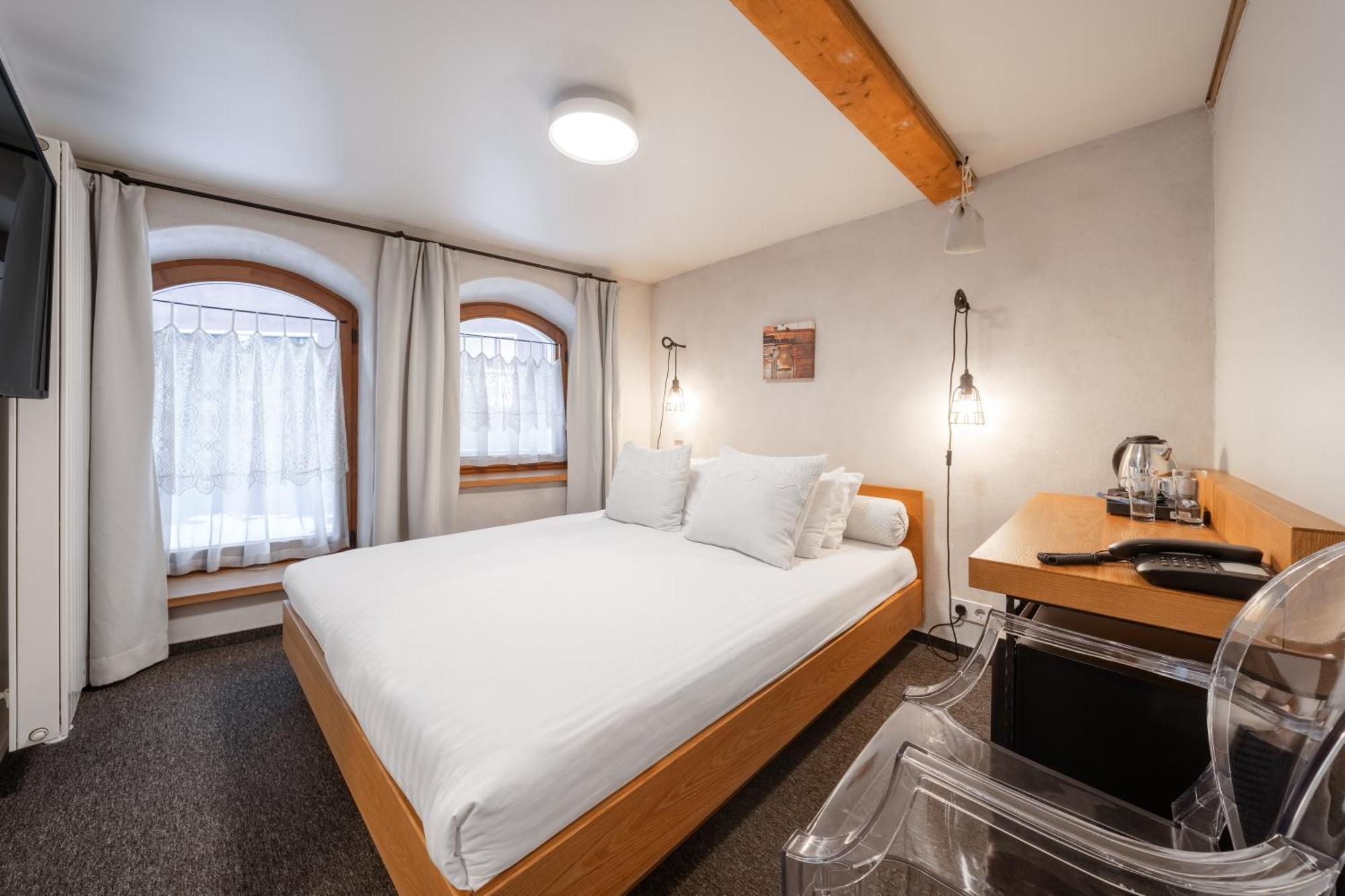 Heritage Compact Room