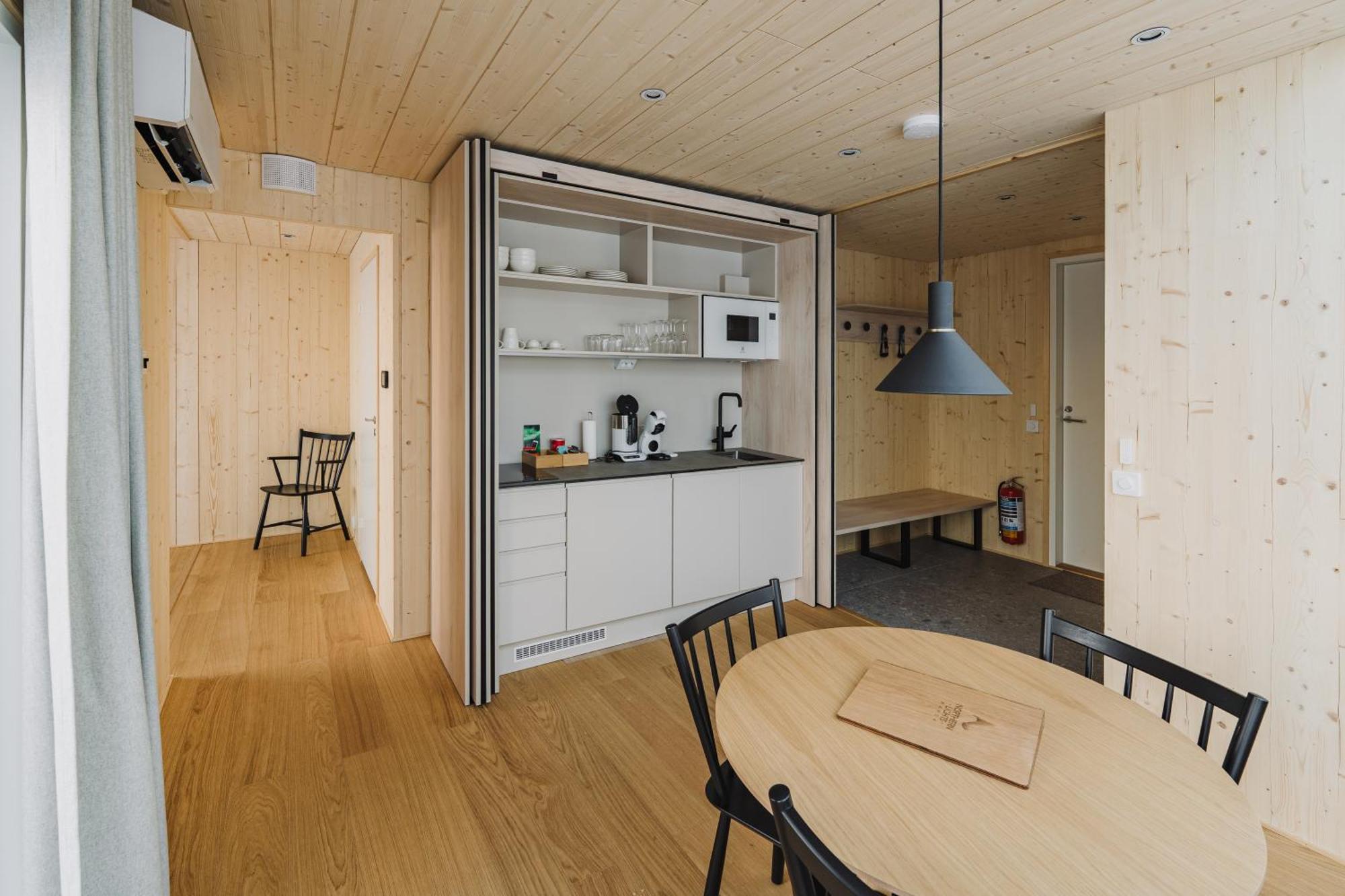 Sky View Cabin Deluxe Prime