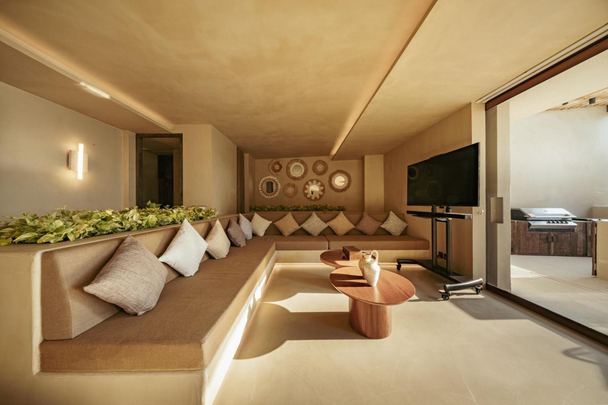 Penthouse Apartment