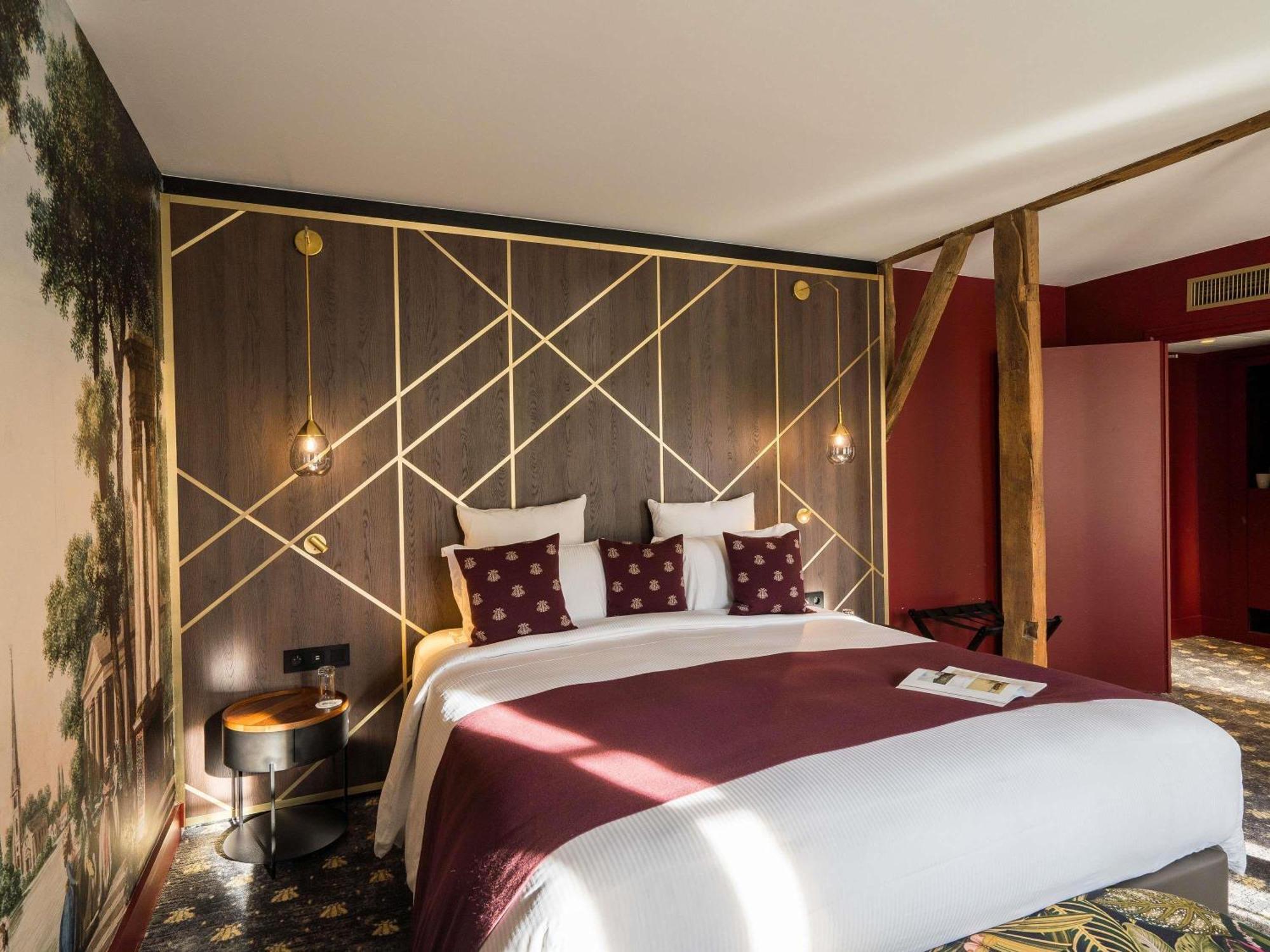 Deluxe King Room View