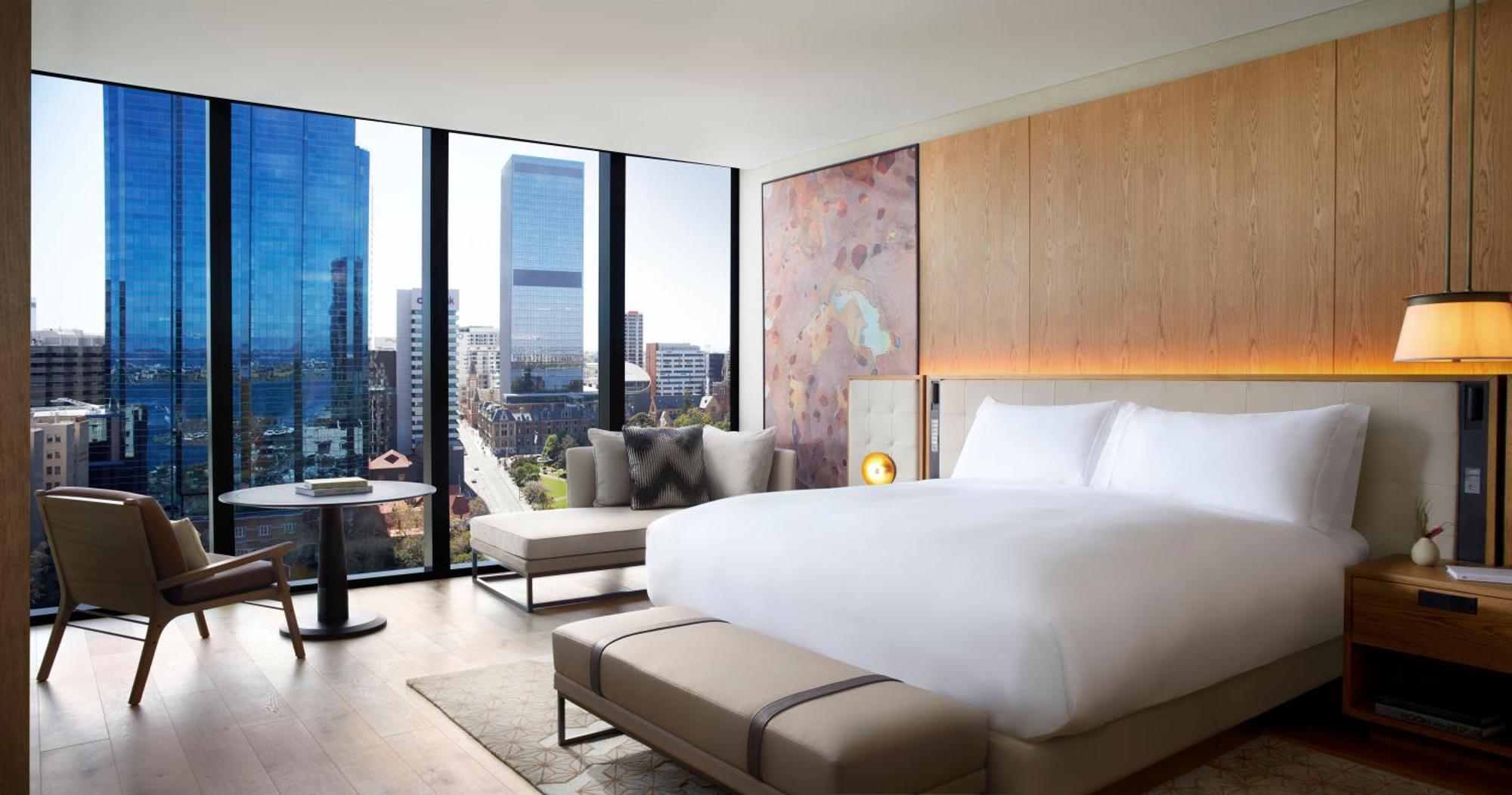 King Room Soaking Tub Skyline View