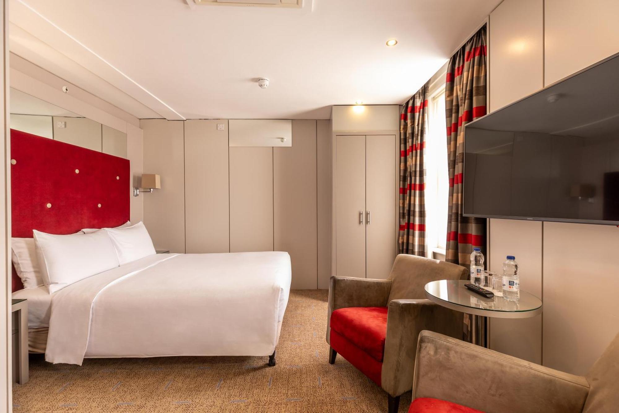 Superior Queen Room