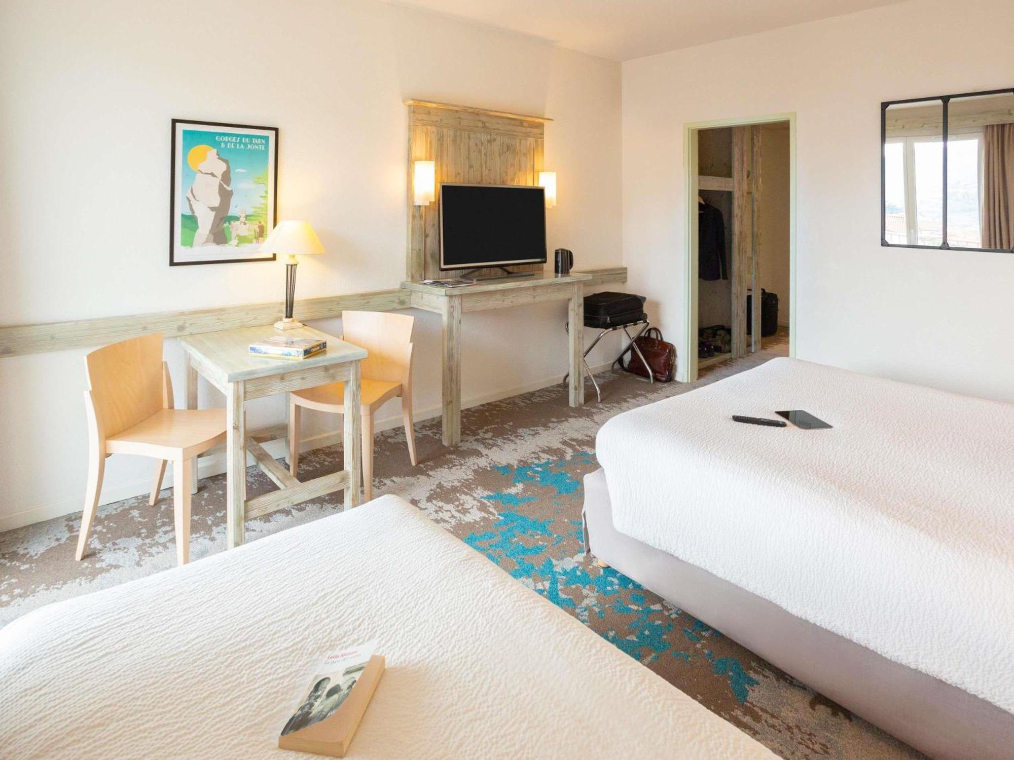 Classic Twin Room