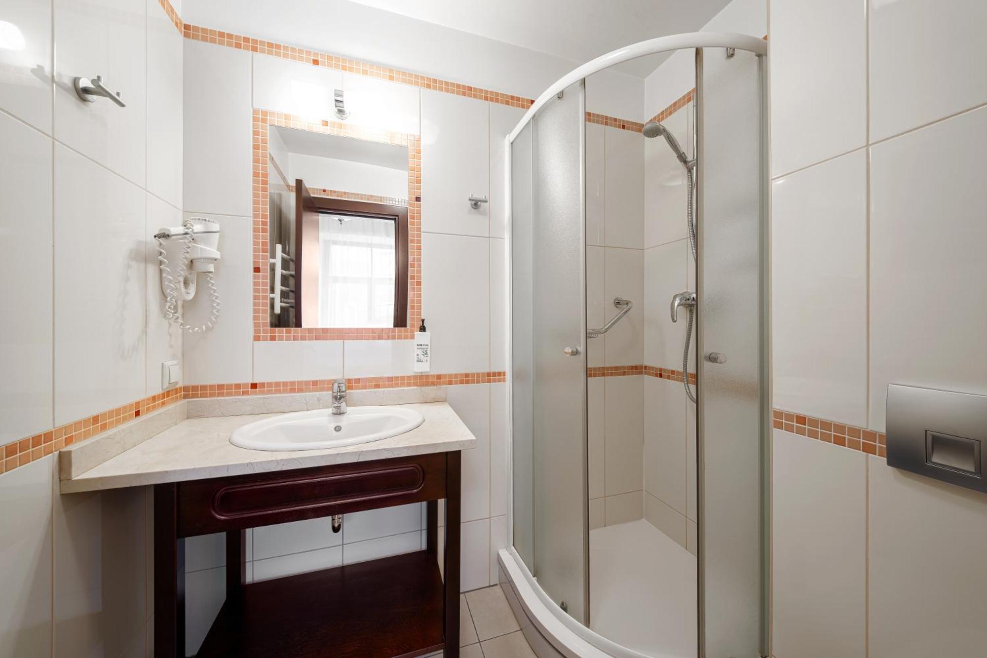 Standard Single Room