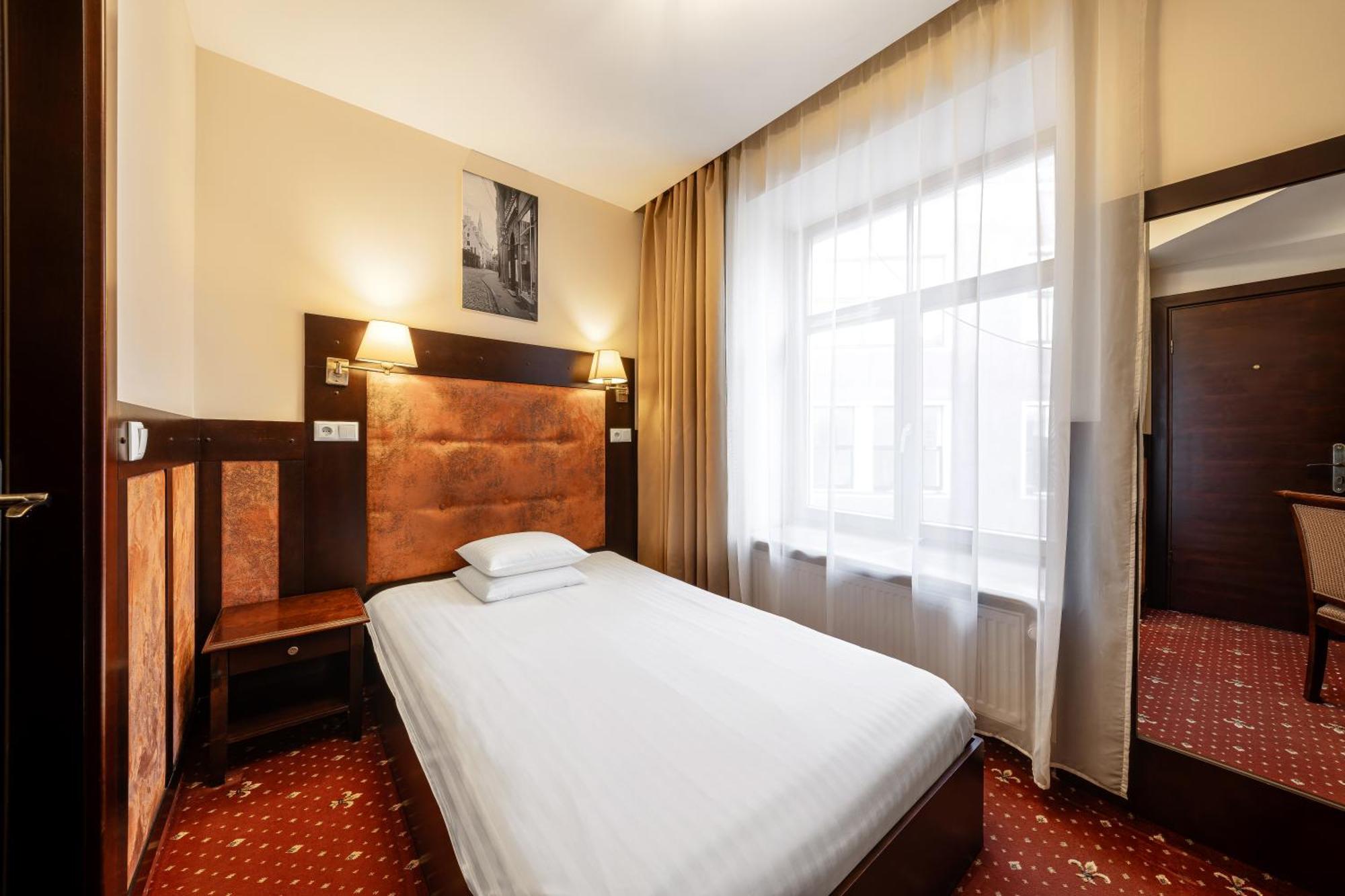 Standard Single Room