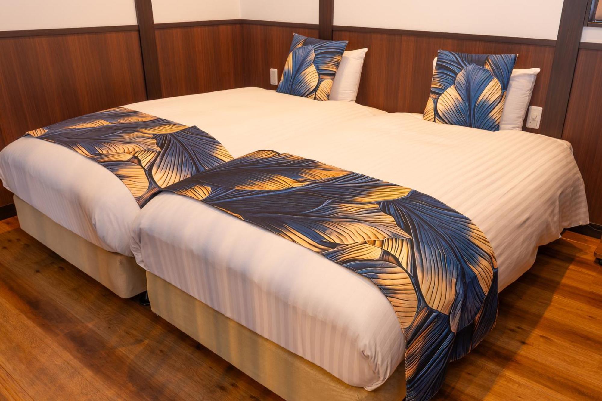 Twin Bed Room Tatami Area Mountain view