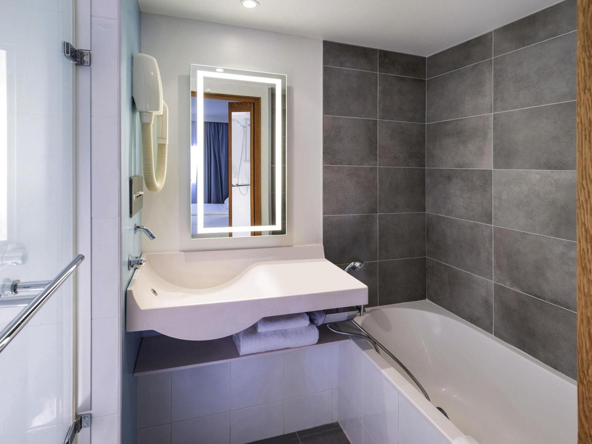 Superior double Room one double bed or two single beds