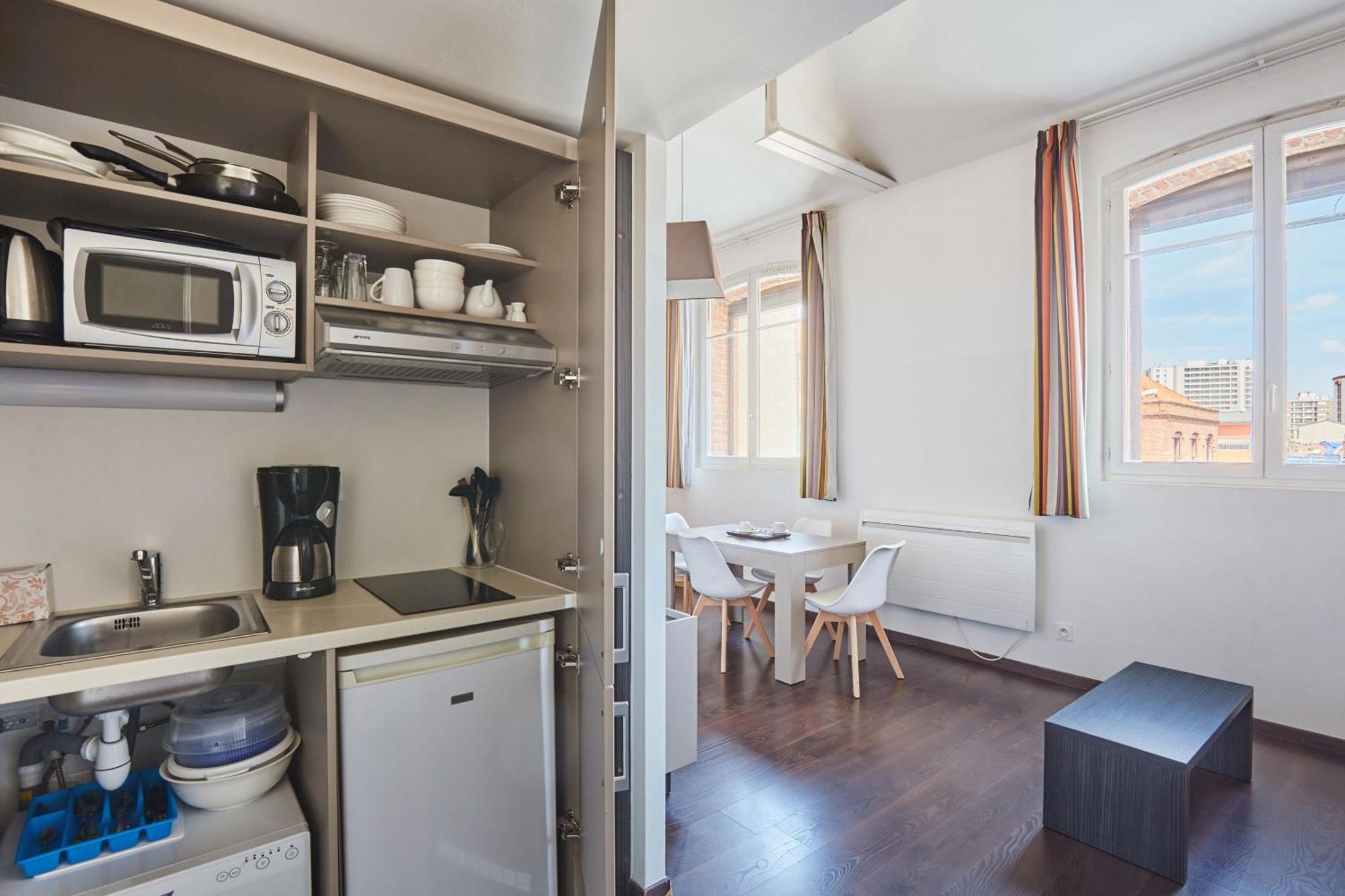 One-Bedroom Apartment