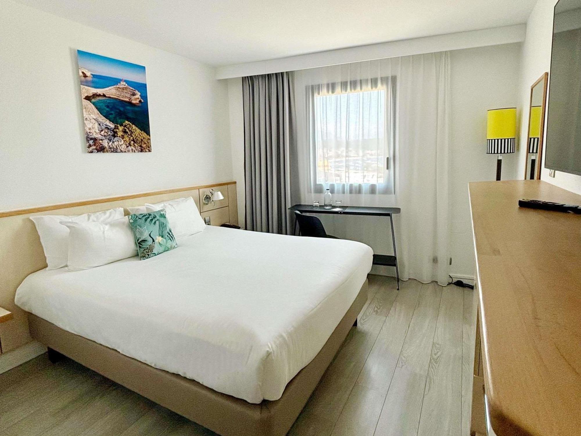 Classic Double Room Sea Side
