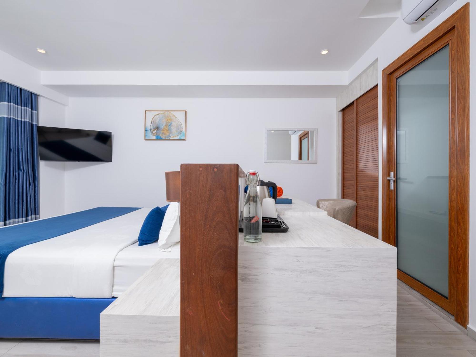 Deluxe Double Room Seaview Balcony
