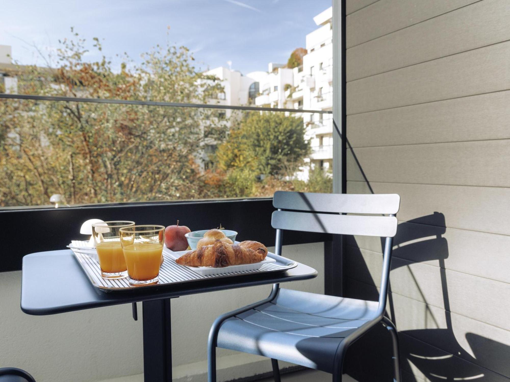 Executive Queen Room Balcony
