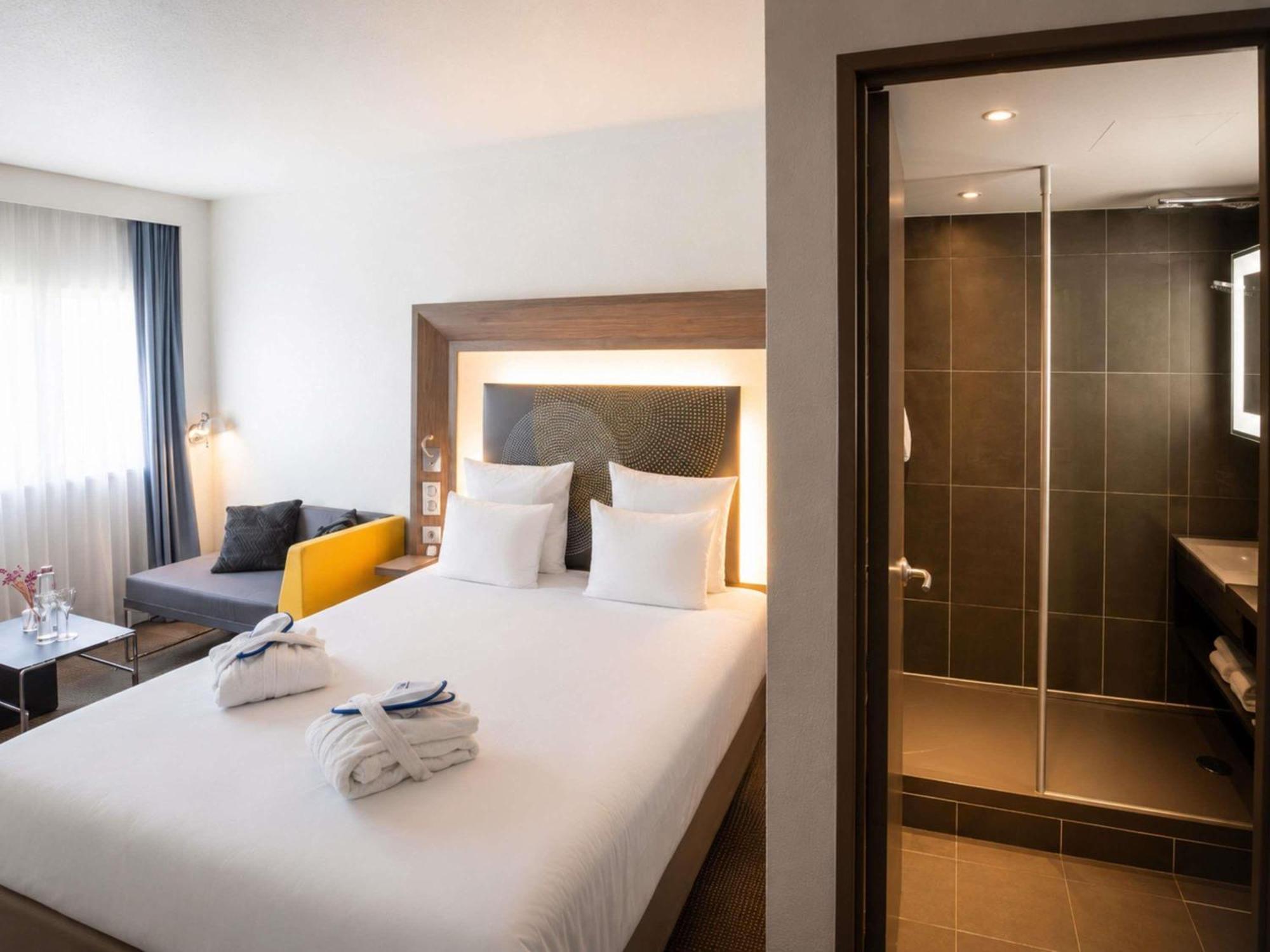 Executive Queen Room