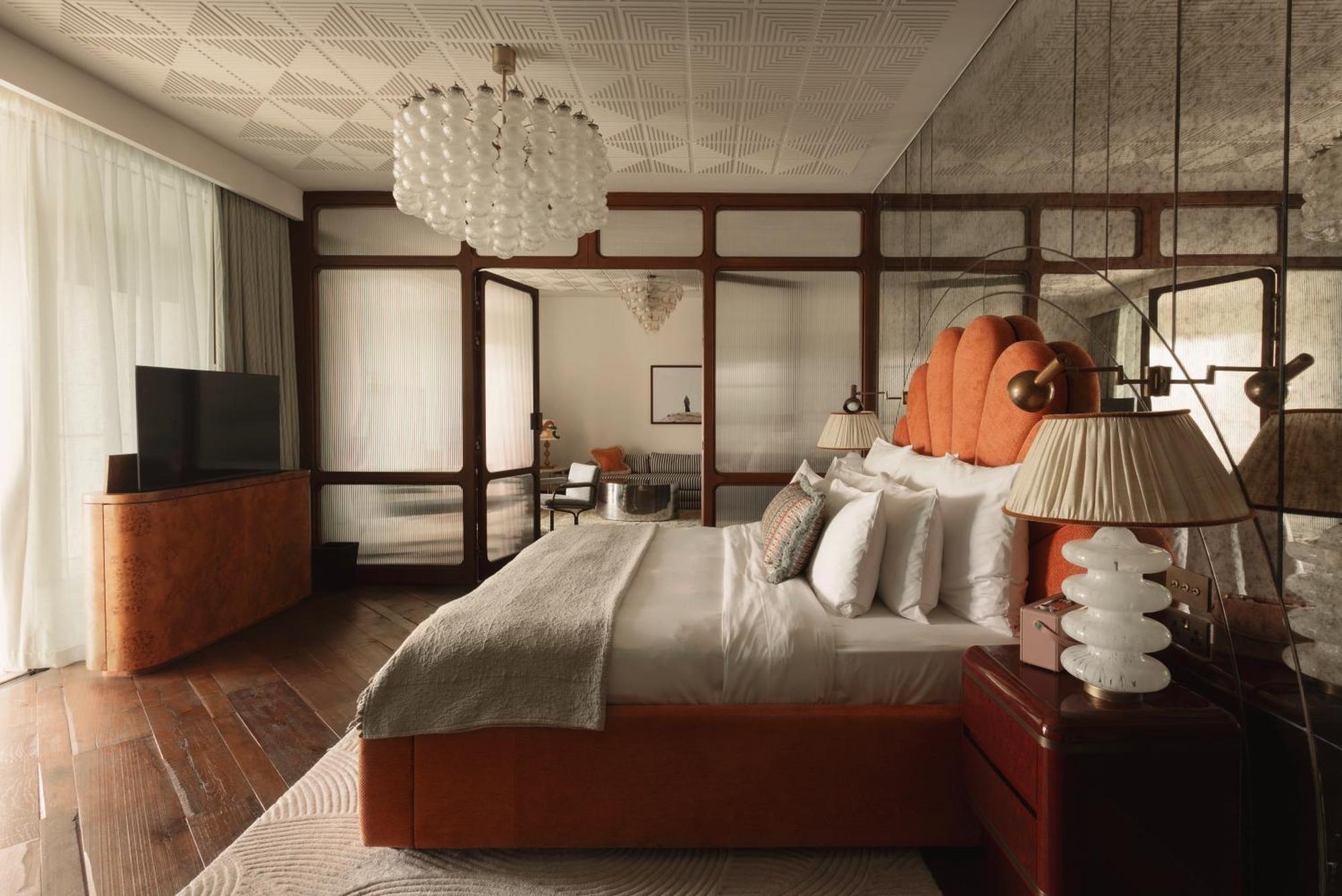 Palace View Suite