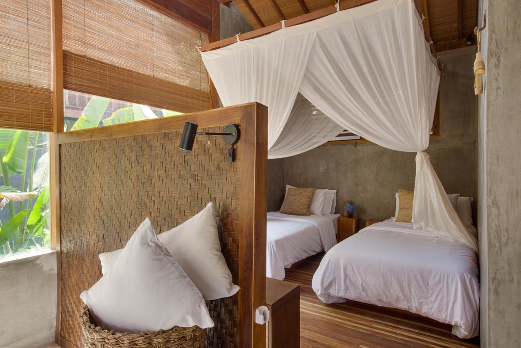 Deluxe Double Room Pool Access