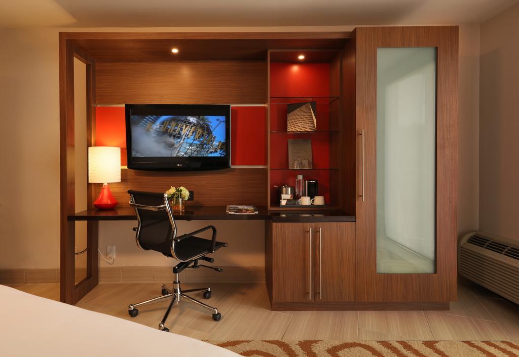 West Coast King Room No Resort Fee