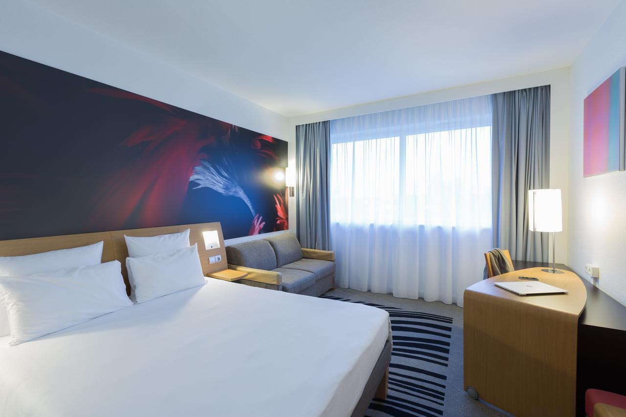 Superior room 1 Queensize bed 1 double sofa bed