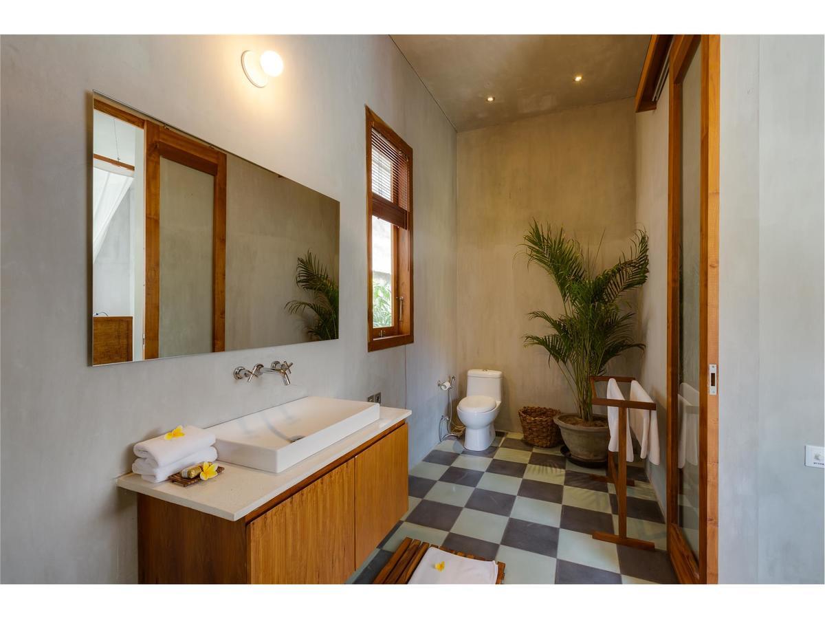 Executive Room Pool Access