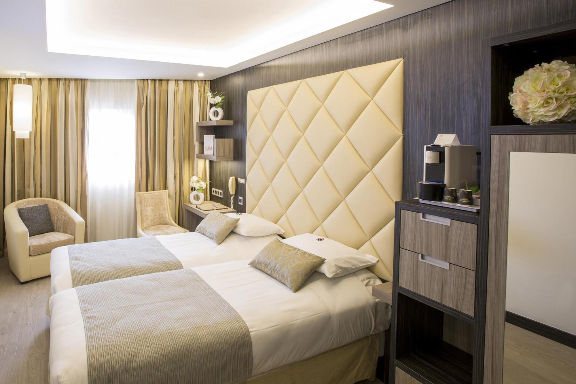 Privilege Twin Room