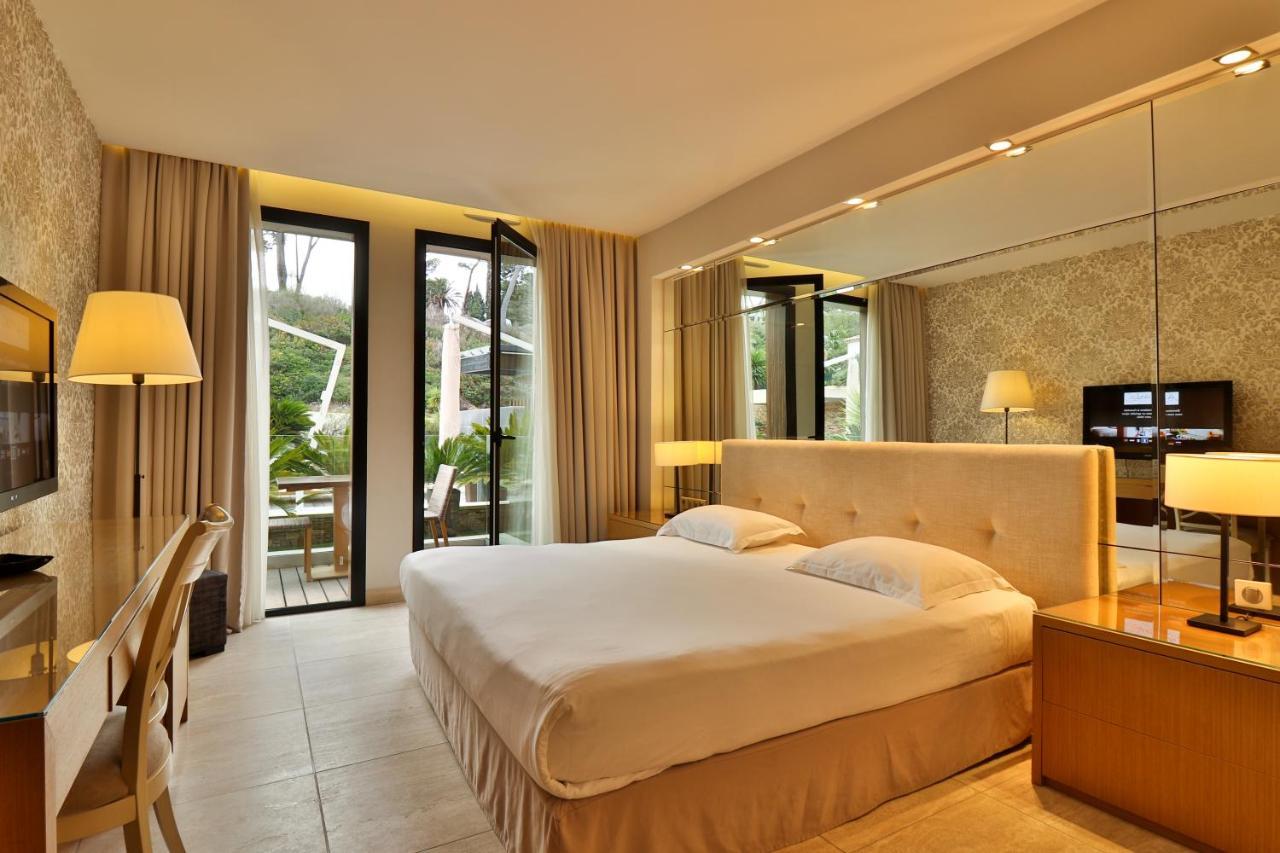 Superior Double Room Pool View