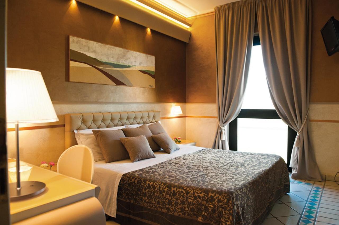Classic Single Room