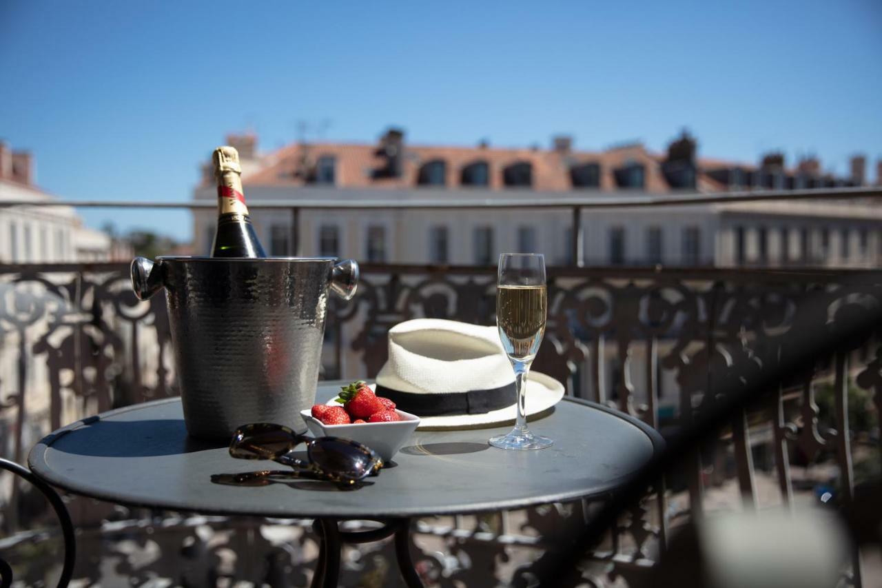 Rotunda Room Terrace Tasting