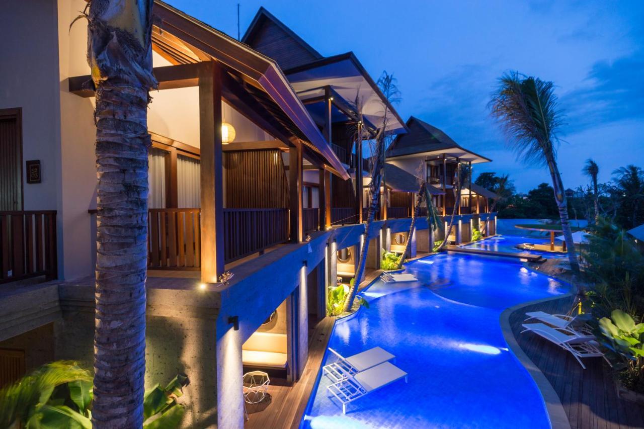 Suite Double Room Pool View