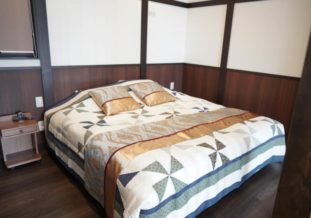 King Bed Room Tatami Area