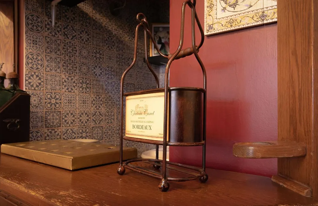 Hotel Rouge & Deco Suites-1