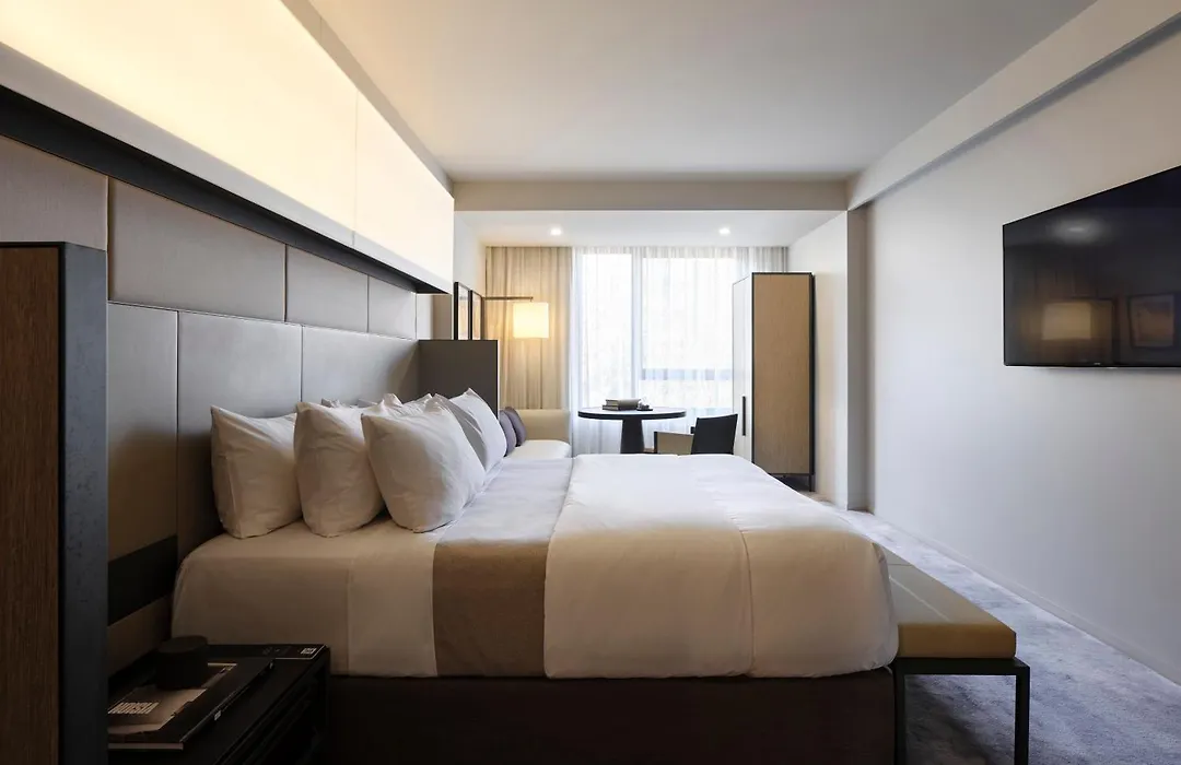 Hotel Realm-1