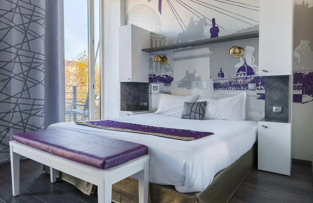 Lagrange Aparthotel Lyon Lumière-1