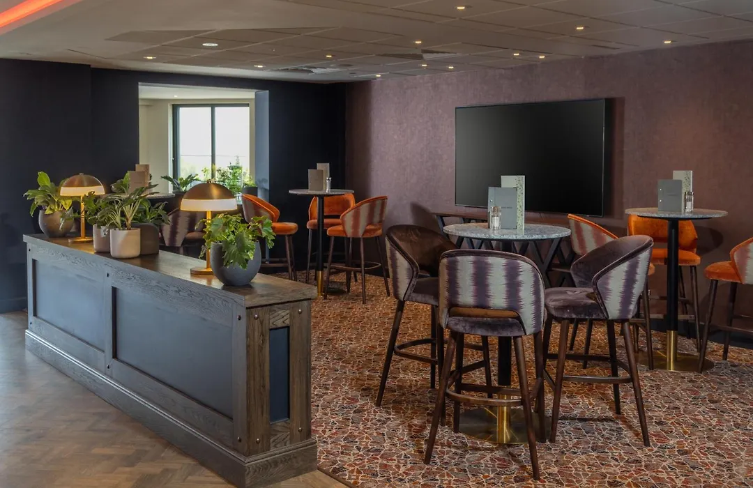 Hampshire Court Hotel & Spa-1