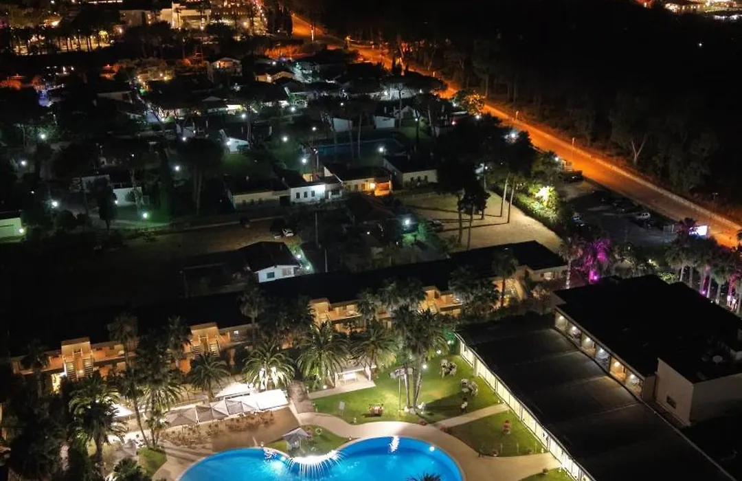 Minerva Resort Hotel-1