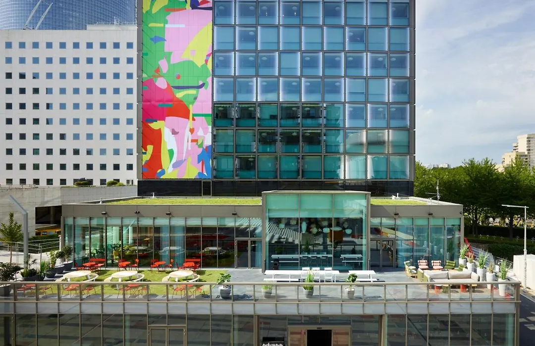 Citizenm Paris La Defense-1