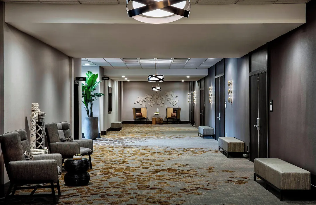 New York Laguardia Airport Marriott-1