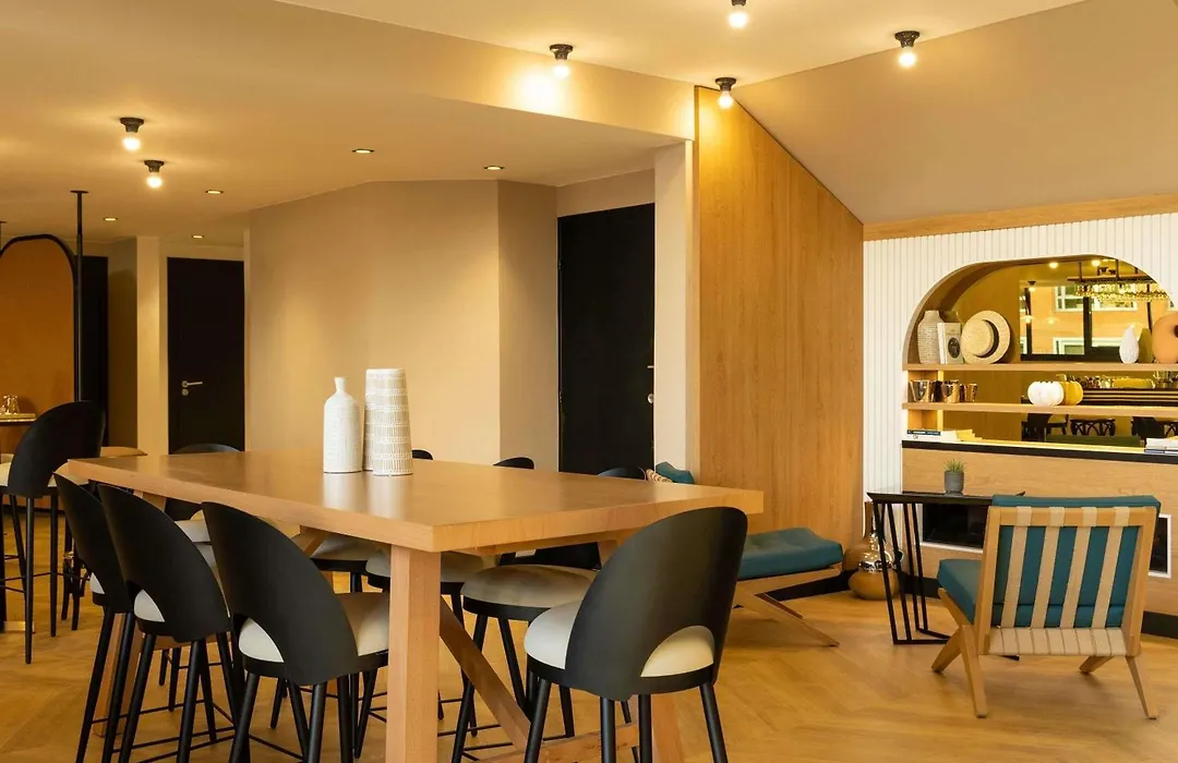Novotel Paris Suresnes Longchamp-1