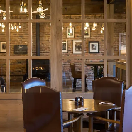 Sandburn Hall-3