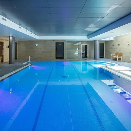 Novotel Edinburgh Park-2