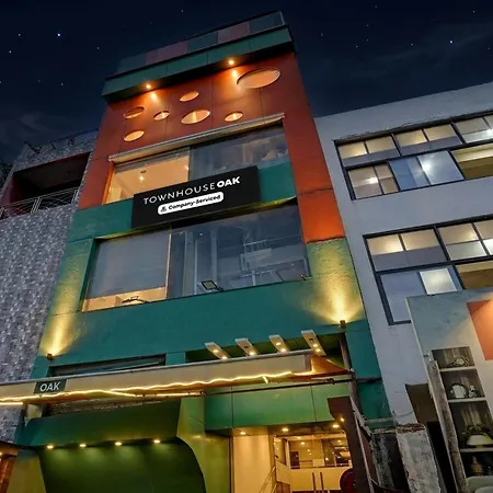 Super Oyo Townhouse Oak Prayagraj Allahabad University-Railway Junction Formerly Ballians-3