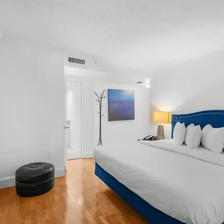 The Mutiny Luxury Suites Hotel-2