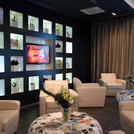 Holiday Inn Milan Nord Zara By Ihg-2