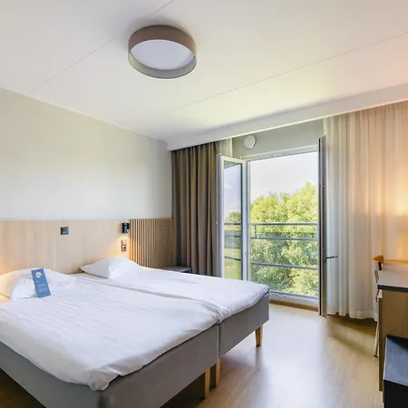 Hestia Hotel Strand-2