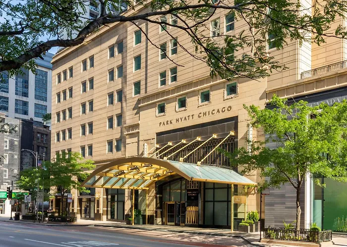 Luxury Hotels in Chicago